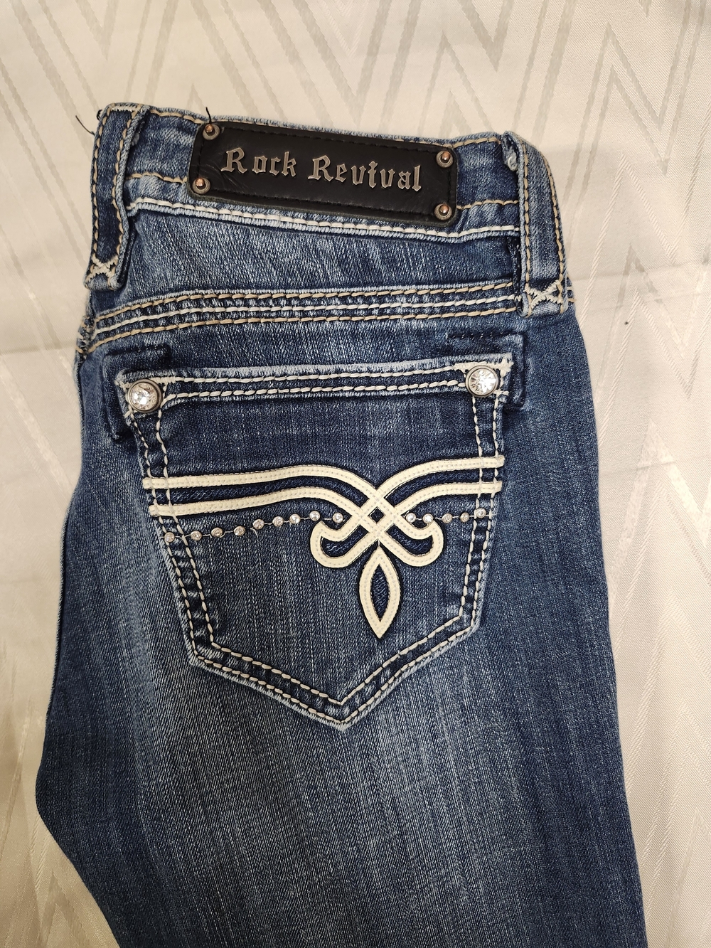 Rock Revival Women's Medium Blue Embroidered Pocket Bootcut Jeans